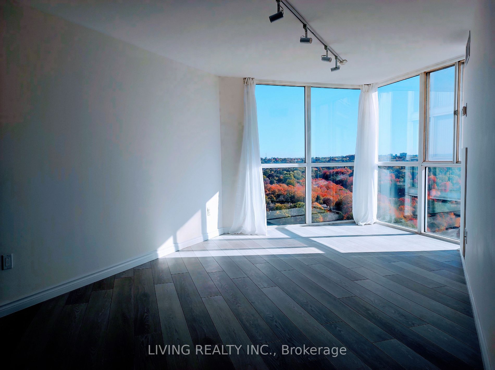 7 Concorde Place, #1703