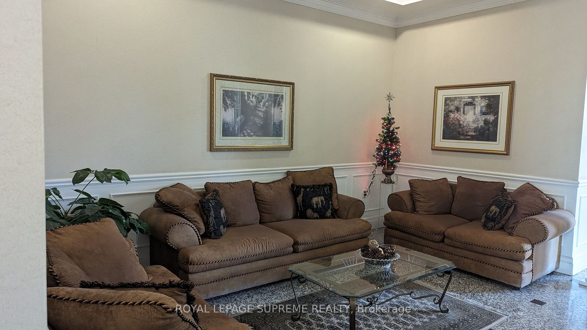 555 Wilson Hts Blvd, #402