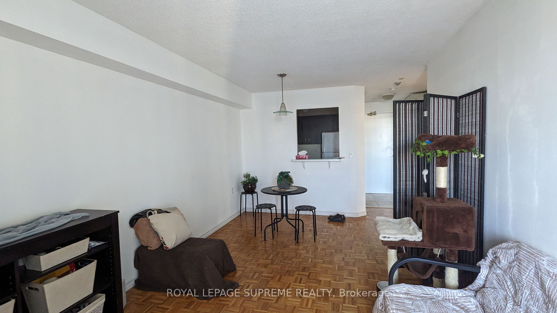 555 Wilson Hts Blvd, #402