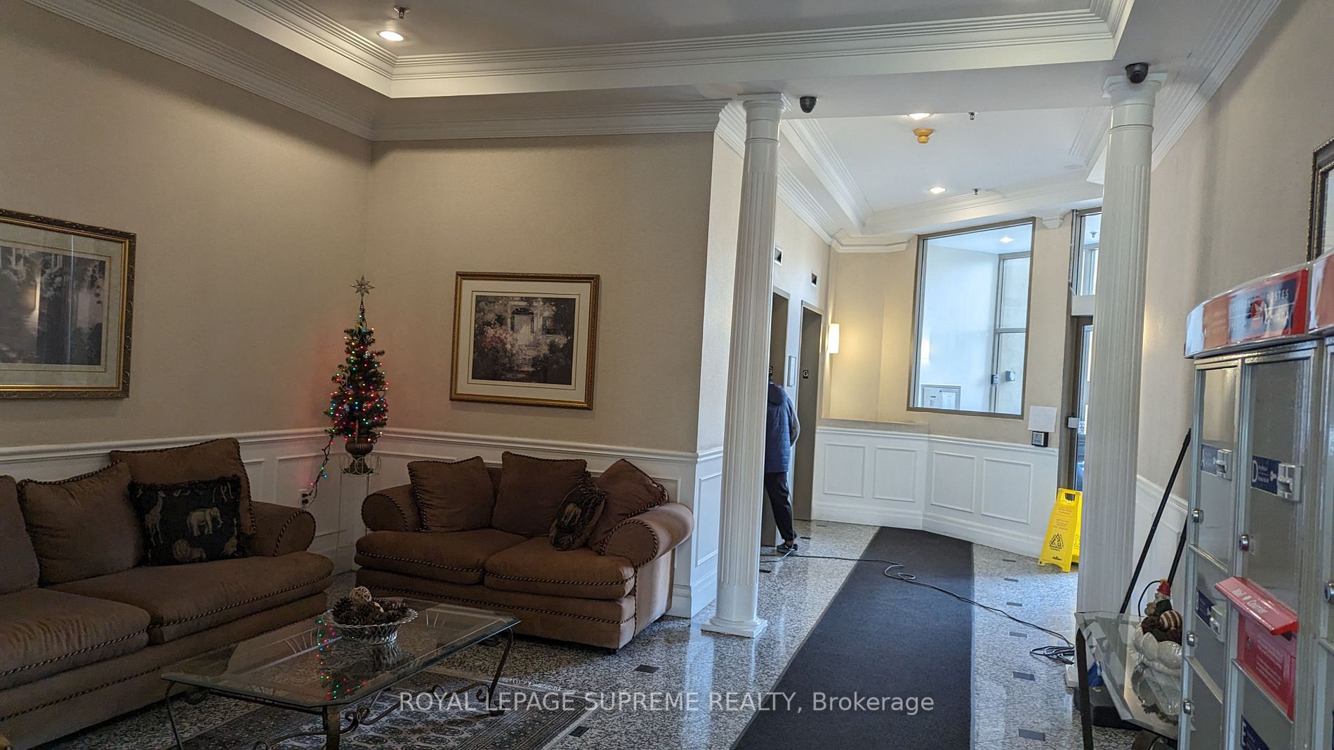555 Wilson Hts Blvd, #402