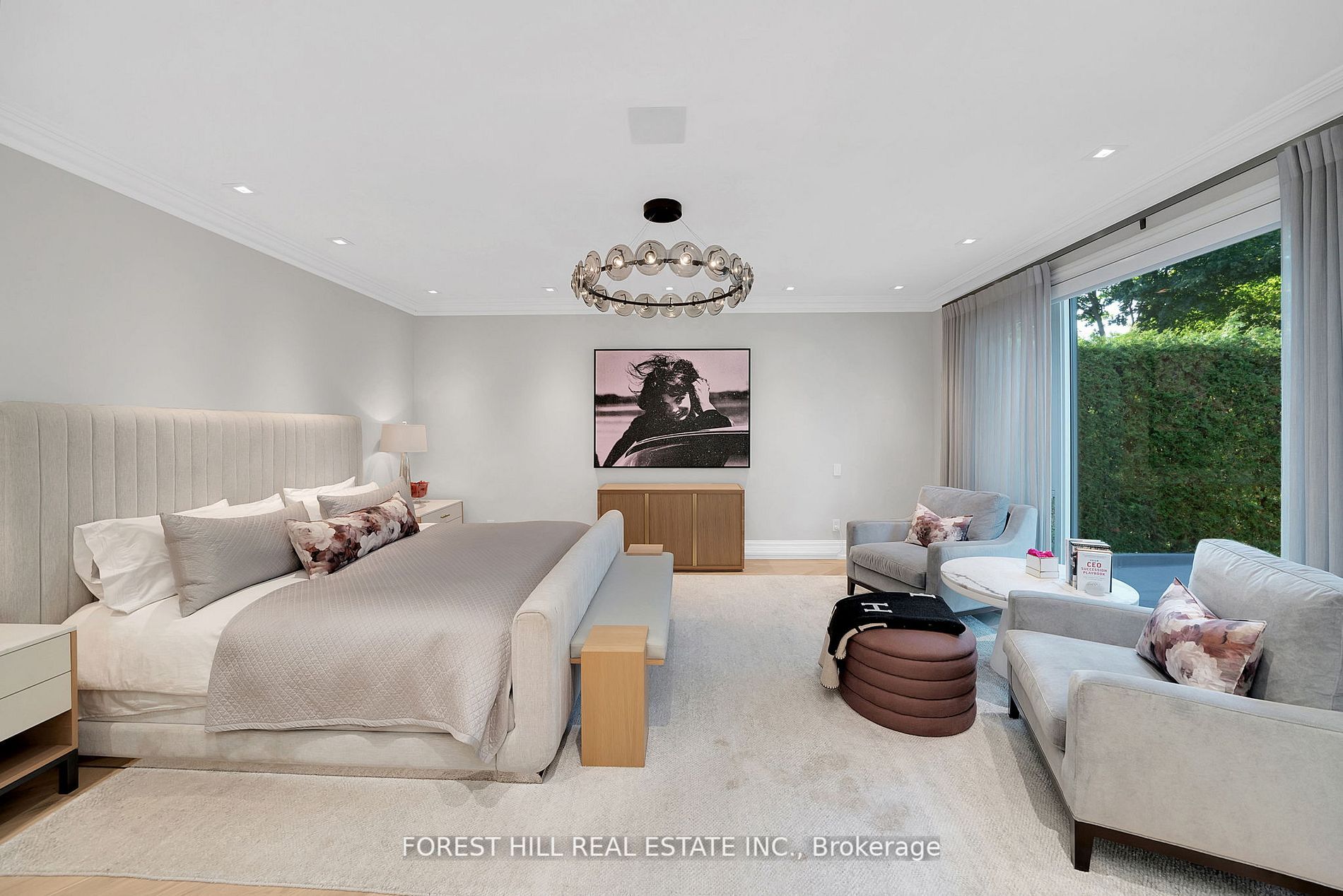 6 Lamport Avenue