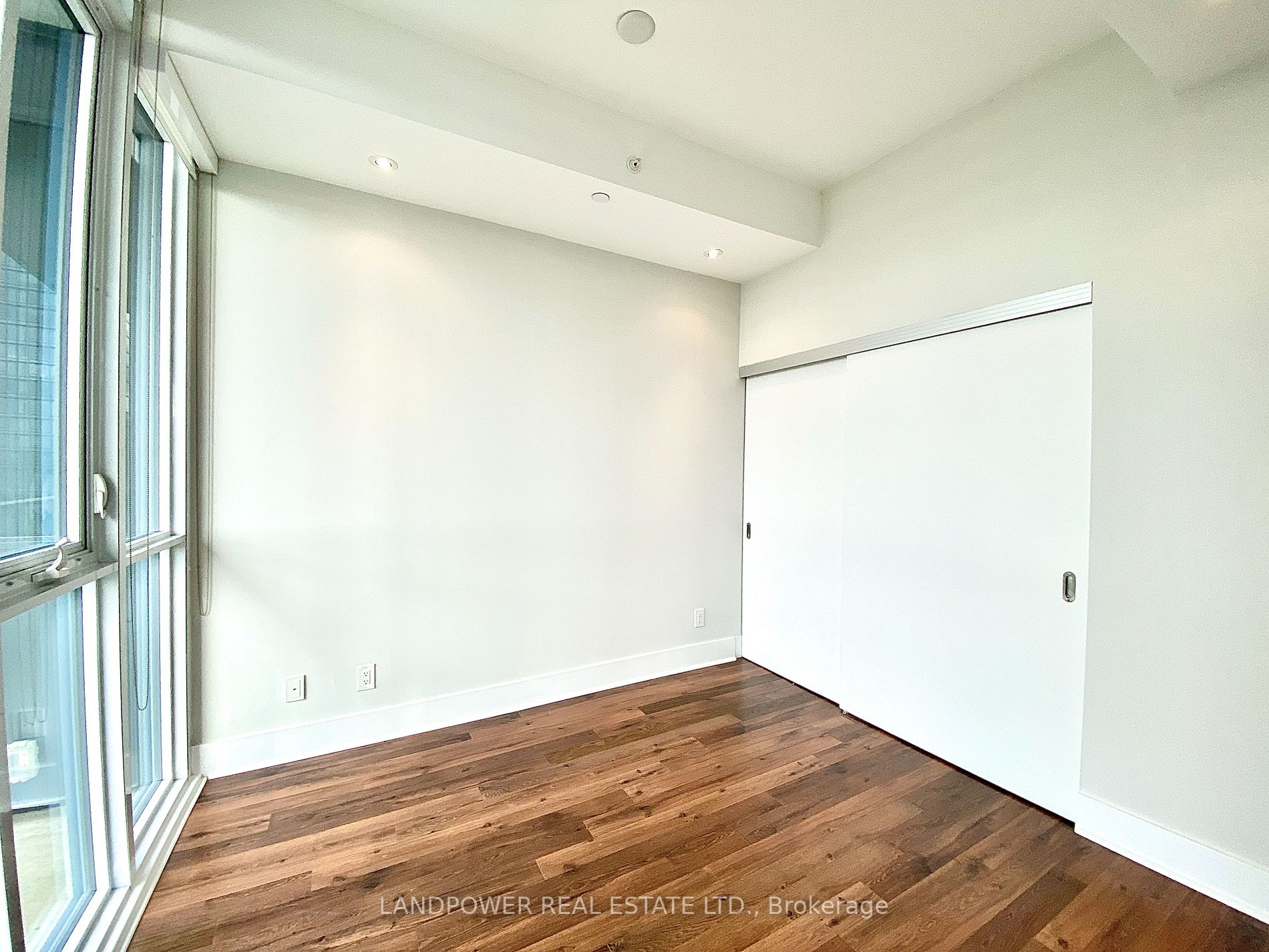 32 Davenport Rd, #2708