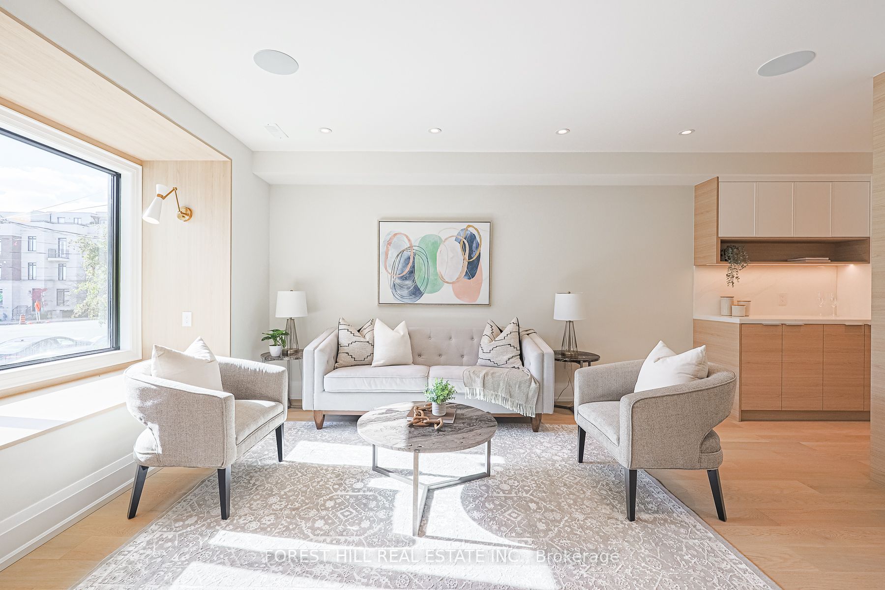 38 Burnaby Blvd