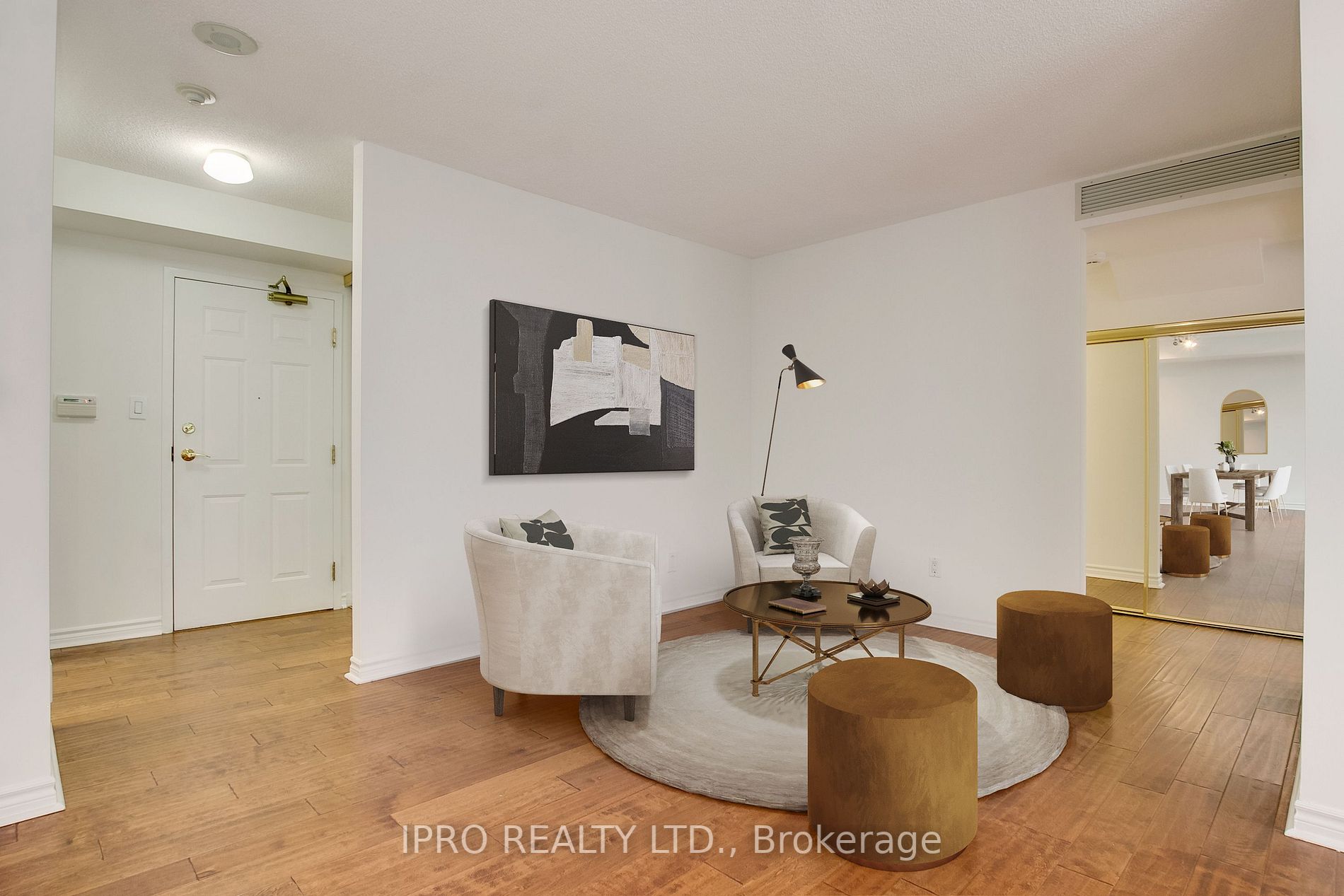 18 Concorde Pl, #411
