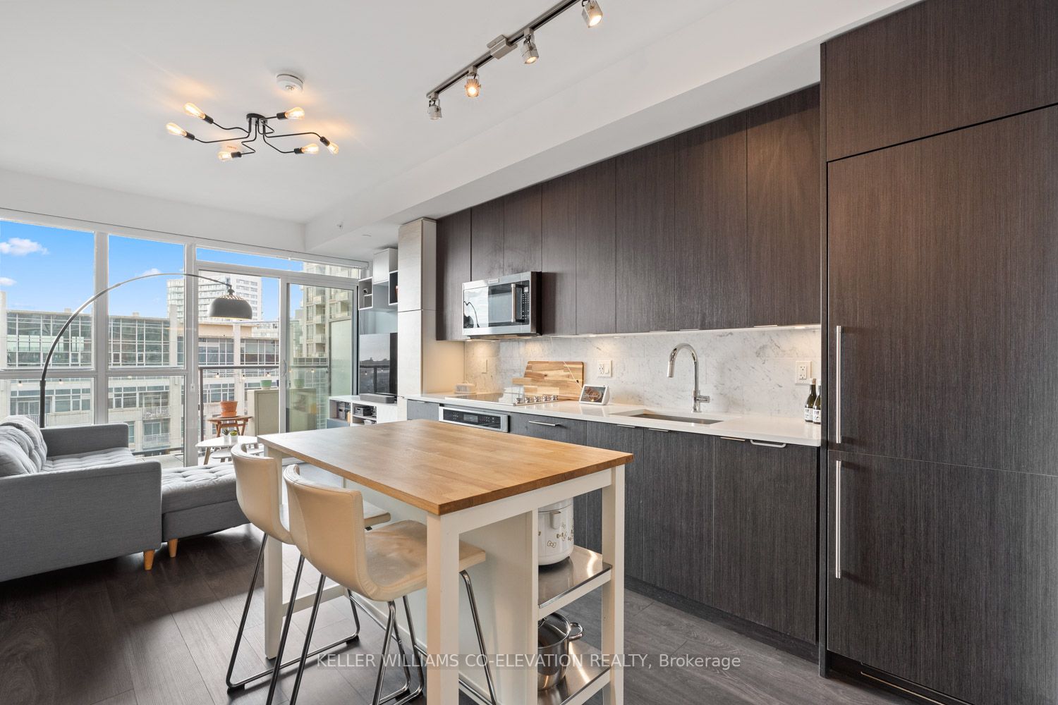 38 Iannuzzi St, #1211