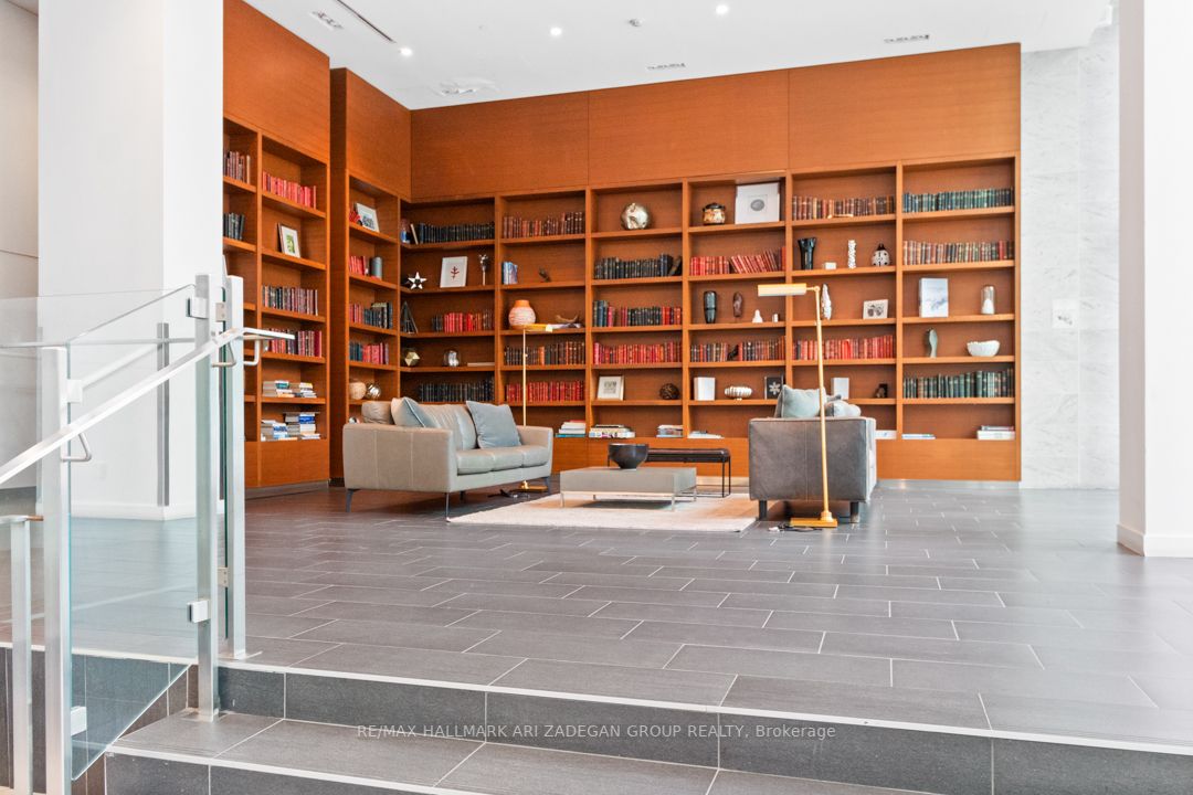 170 Fort York Blvd, #2511