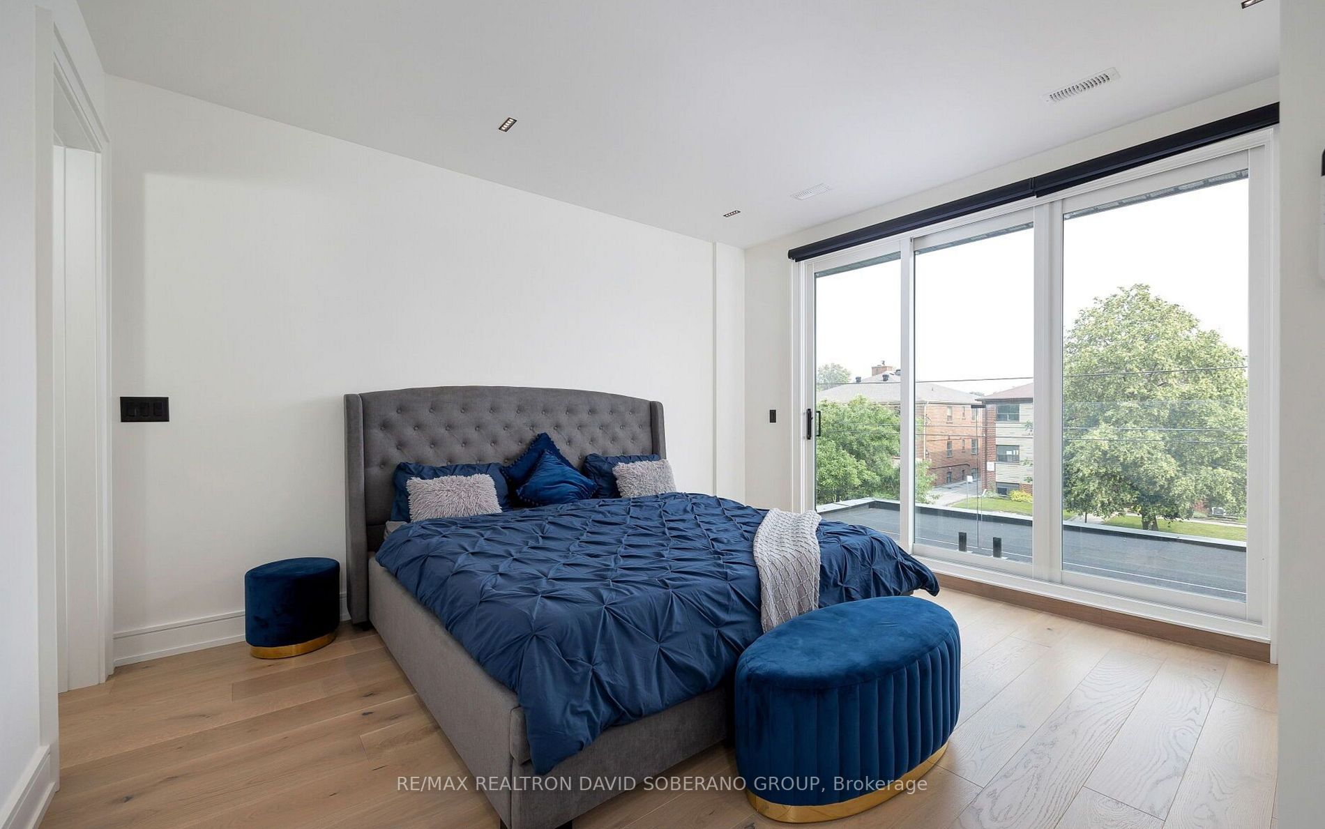 192 Cocksfield Ave