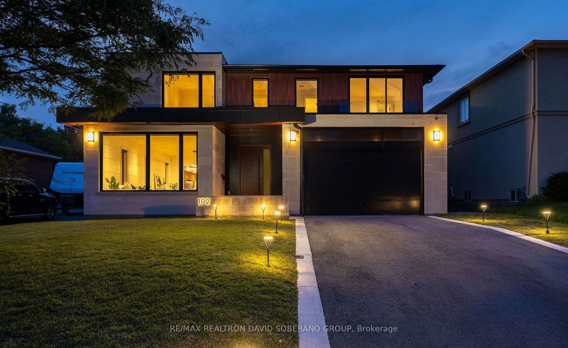 192 Cocksfield Ave
