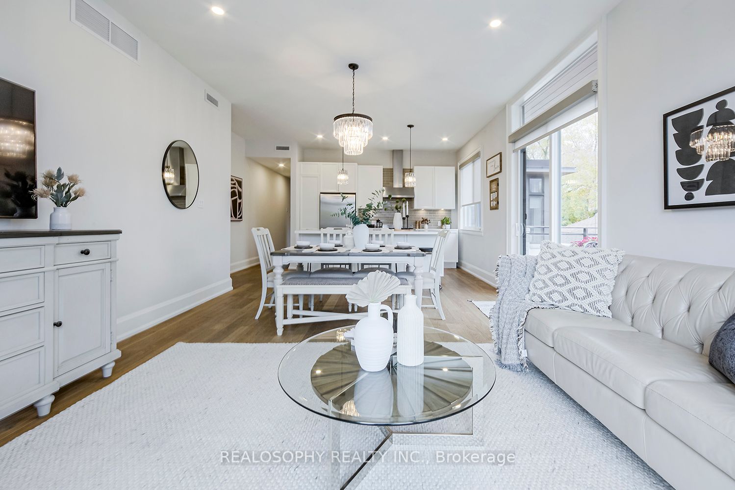 1657 Bathurst St, #4A