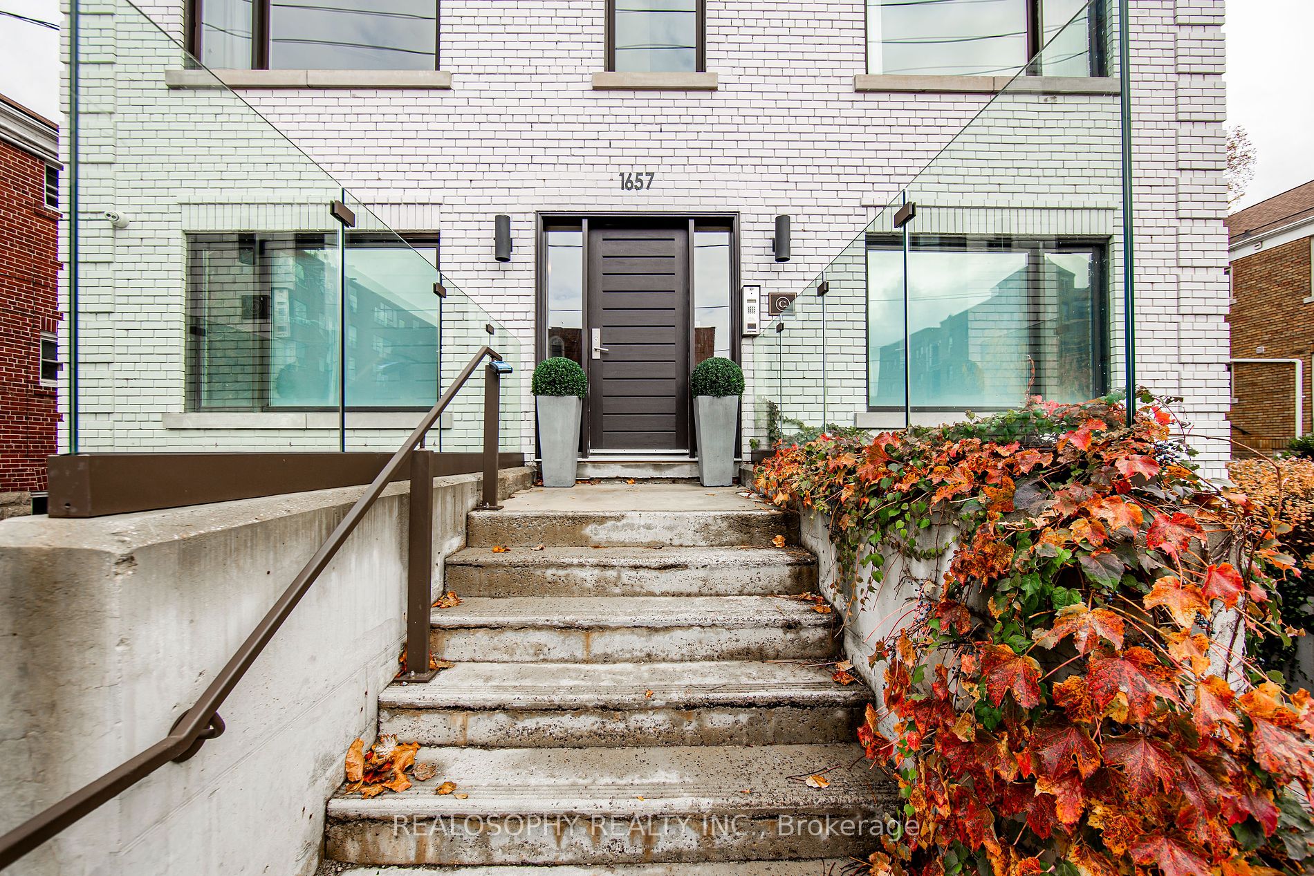 1657 Bathurst St, #4A
