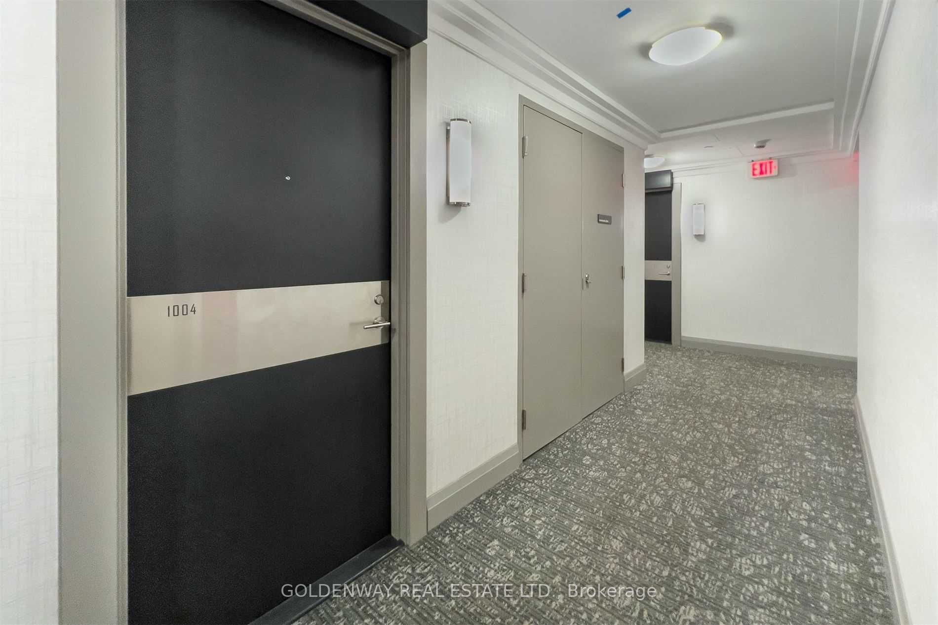 18 Graydon Hall Dr, #1004