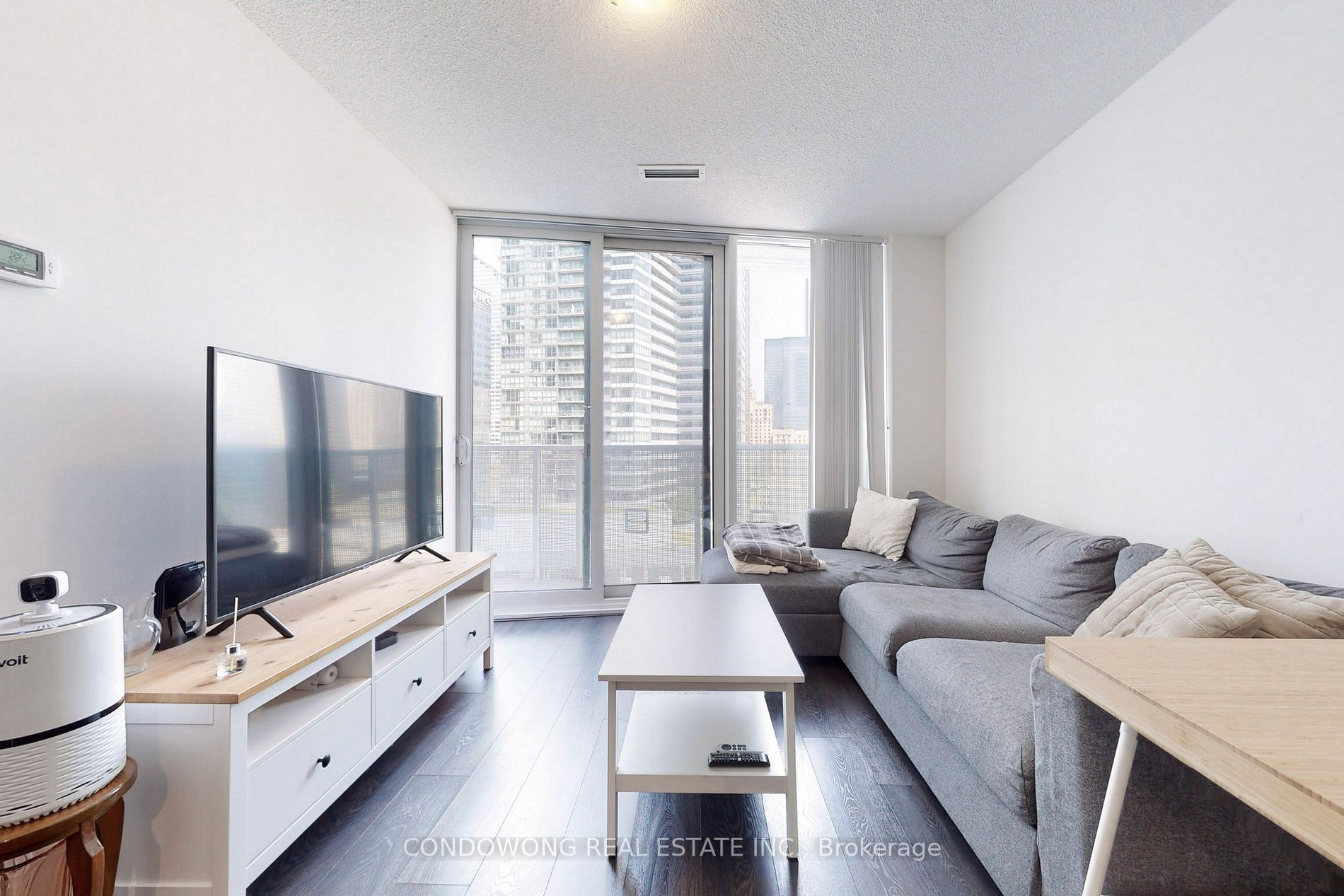 100 Harbour St, #1703