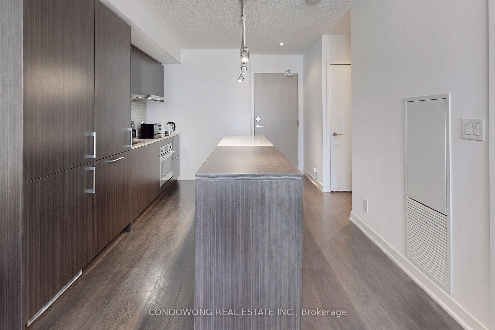 100 Harbour St, #1703