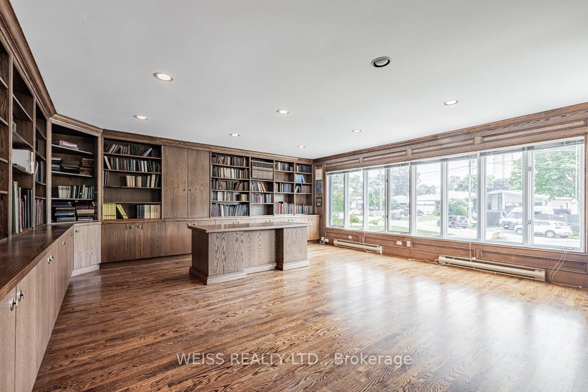 144 Shelborne Ave