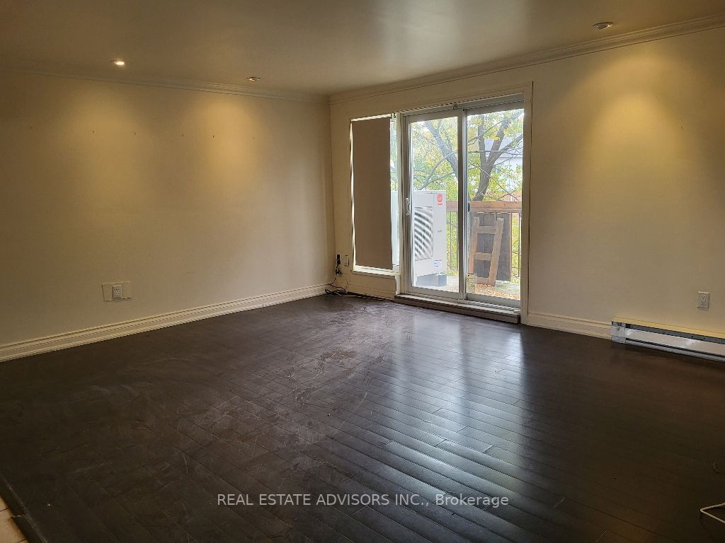 829 Richmond St W, #201