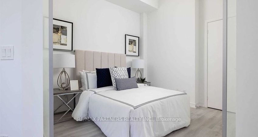 621 Sheppard Ave E, #110