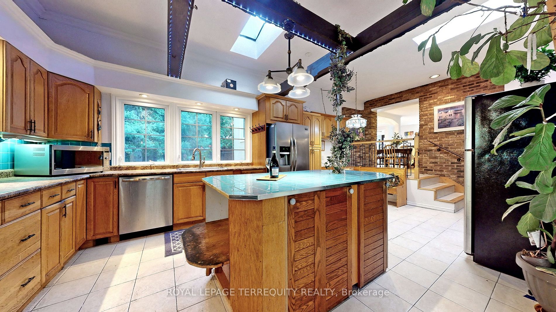 98 Cottonwood Dr