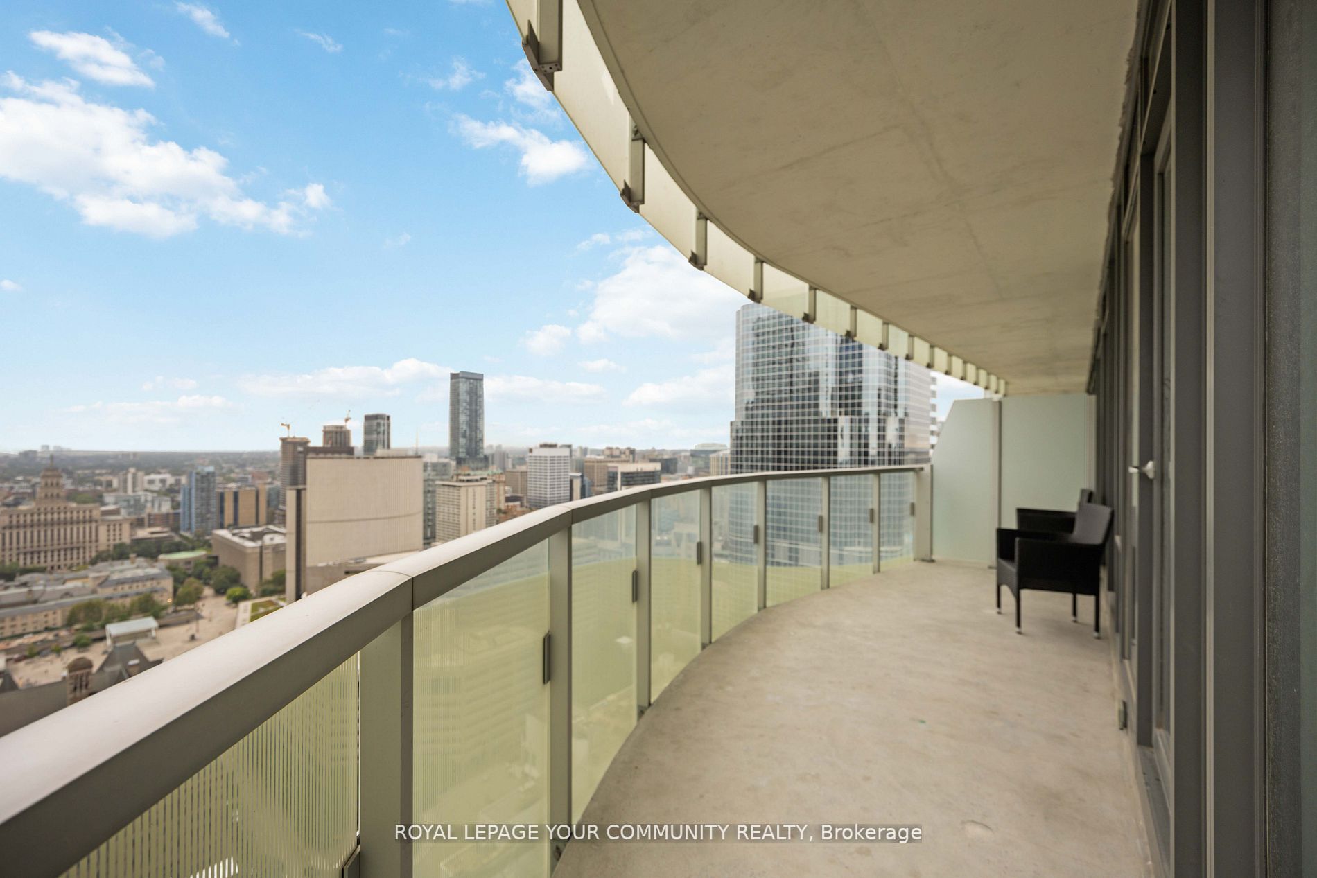 197 Yonge St, #3209