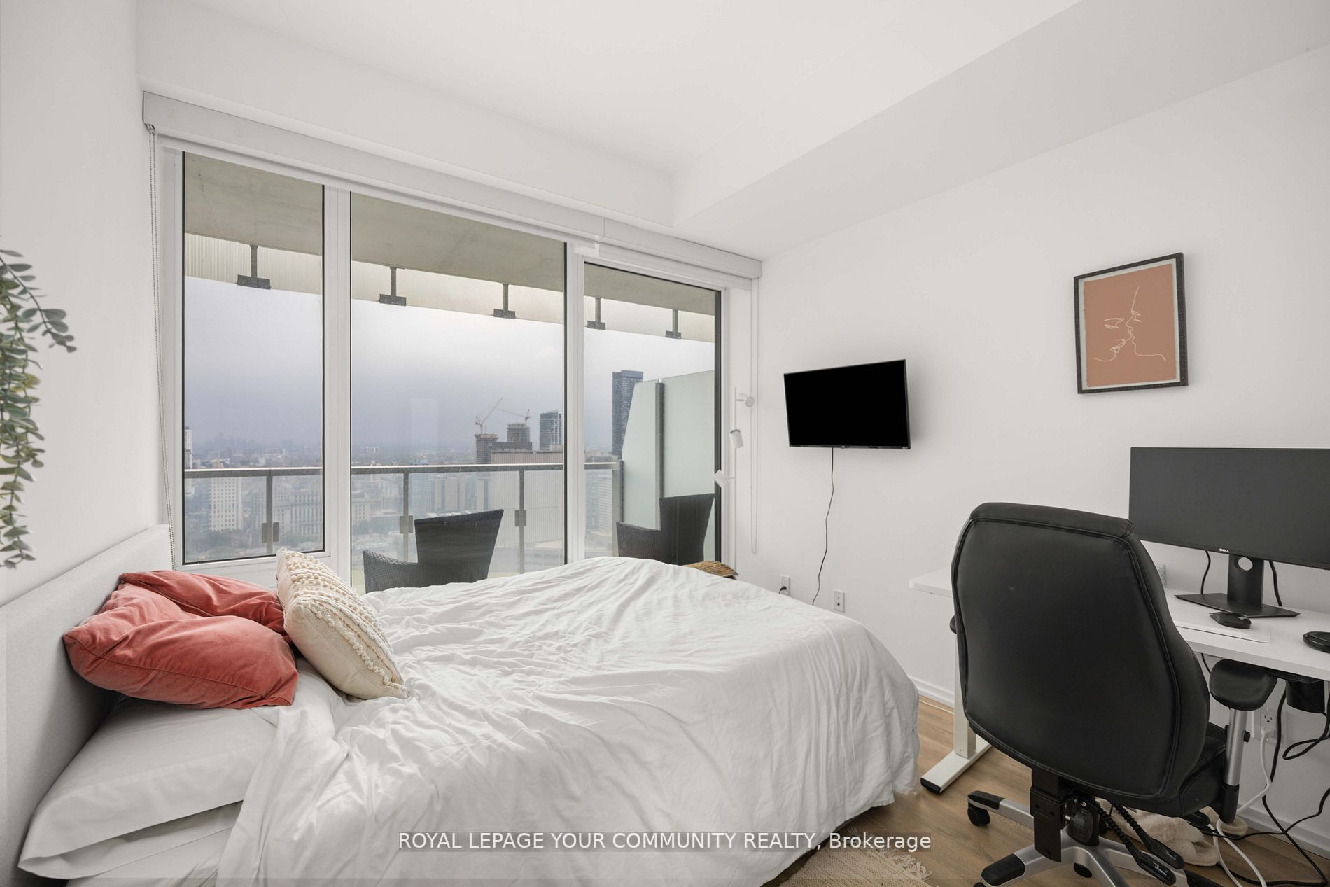 197 Yonge St, #3209