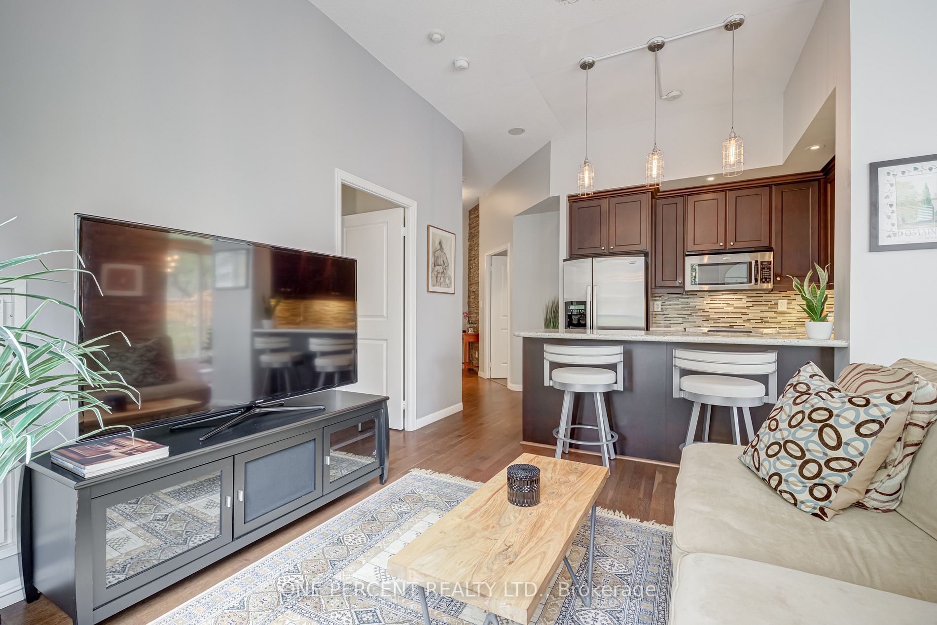 900 Mount Pleasant Road, #103