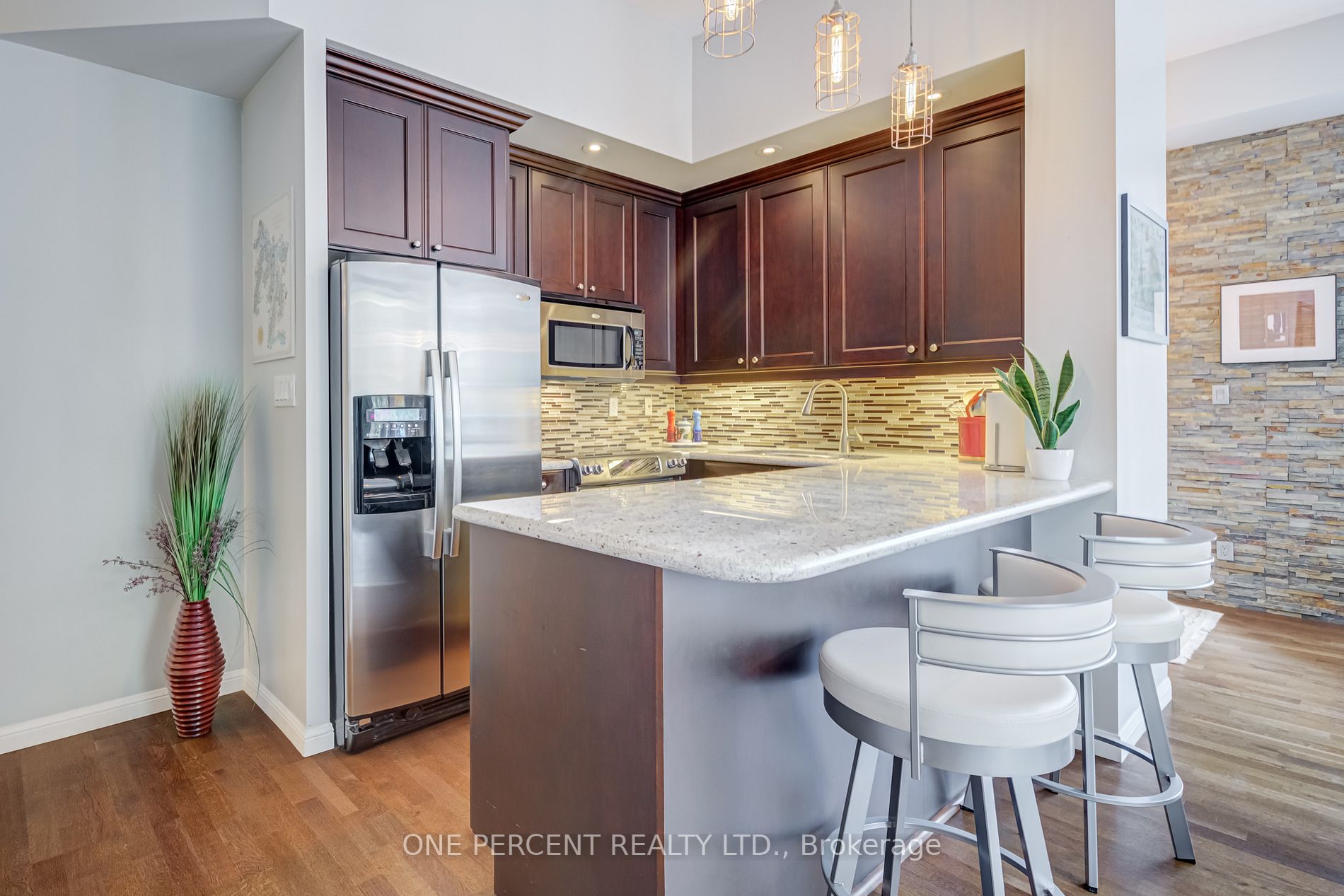 900 Mount Pleasant Road, #103