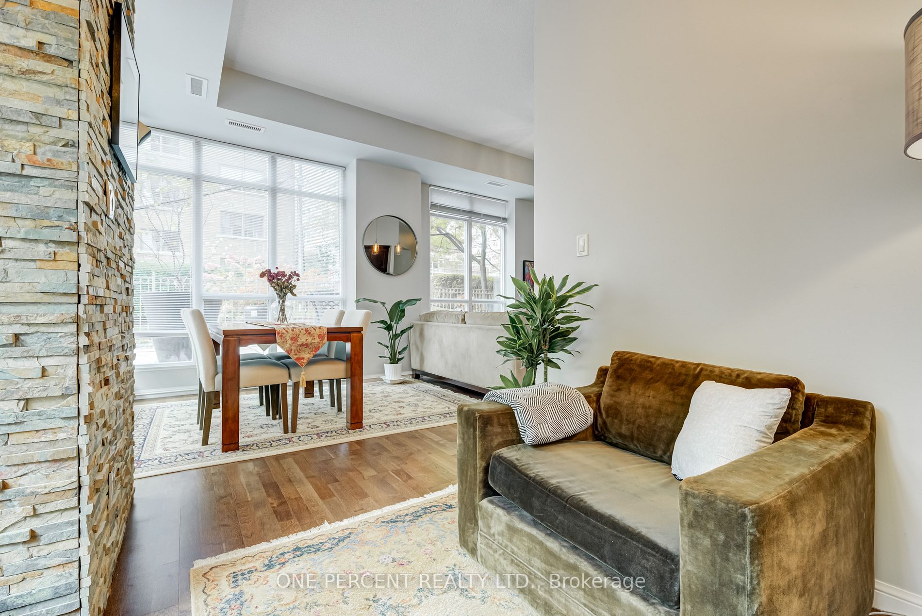 900 Mount Pleasant Road, #103
