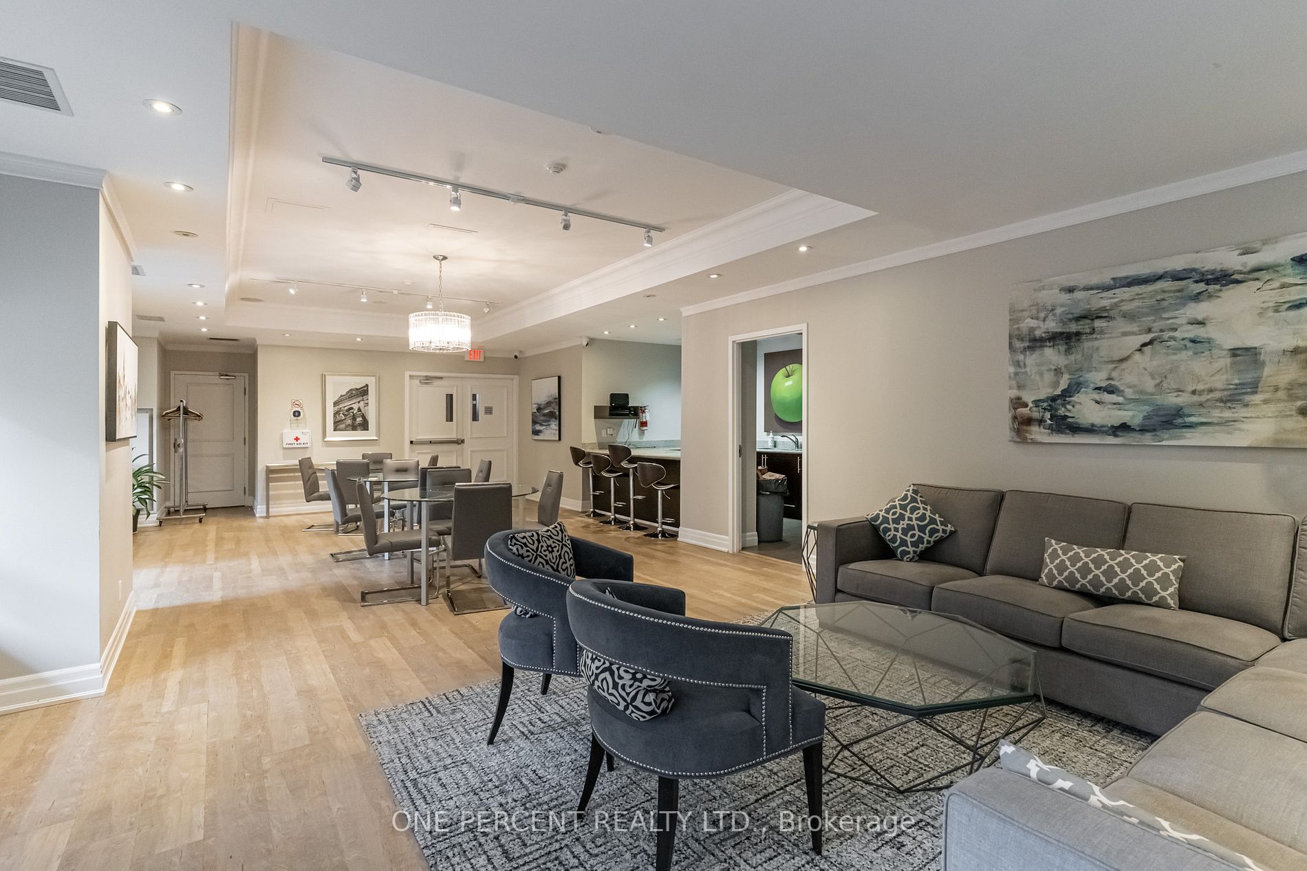 900 Mount Pleasant Road, #103