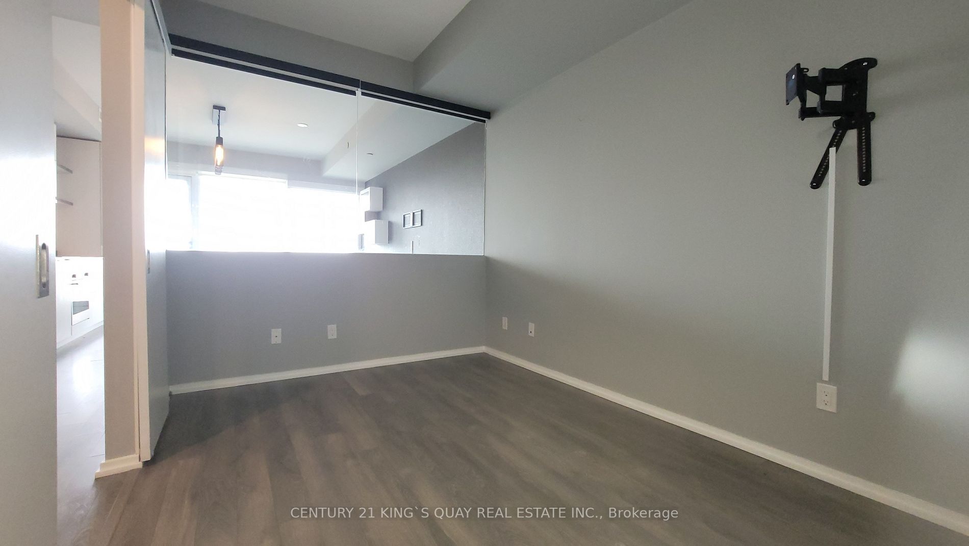 197 Yonge St, #2511