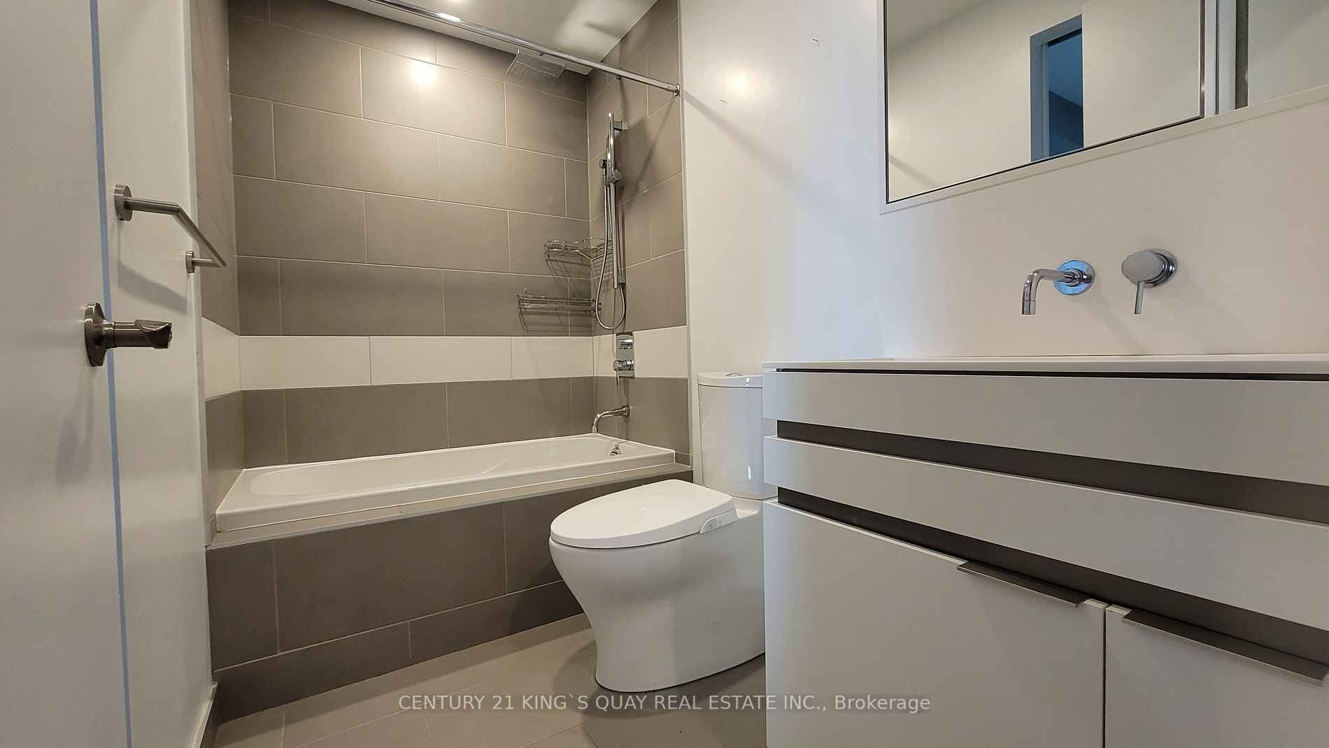 197 Yonge St, #2511