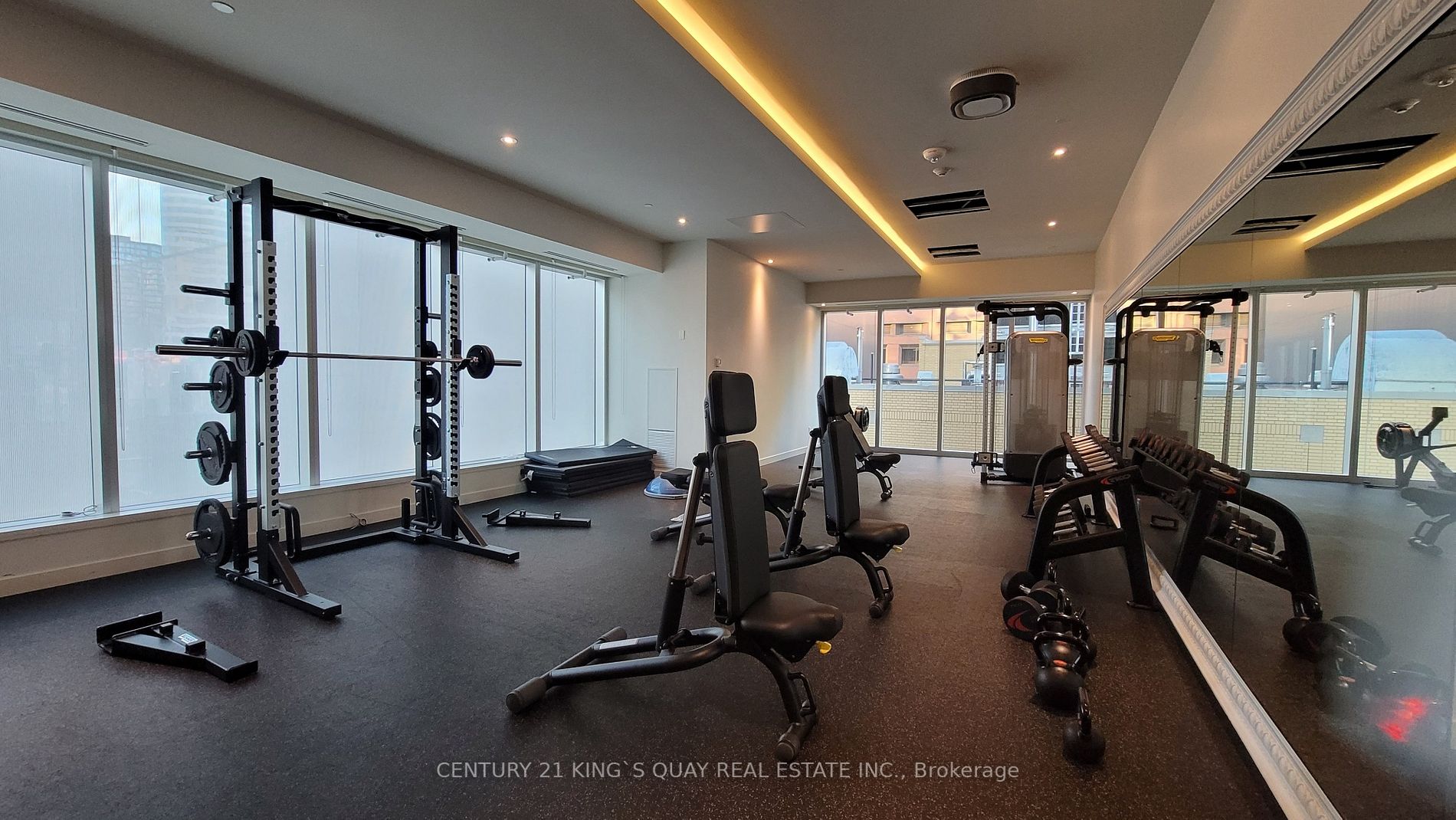 197 Yonge St, #2511
