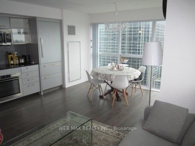 5162 Yonge St, #1012