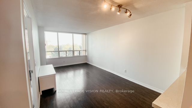 7 Bishop Ave, #509