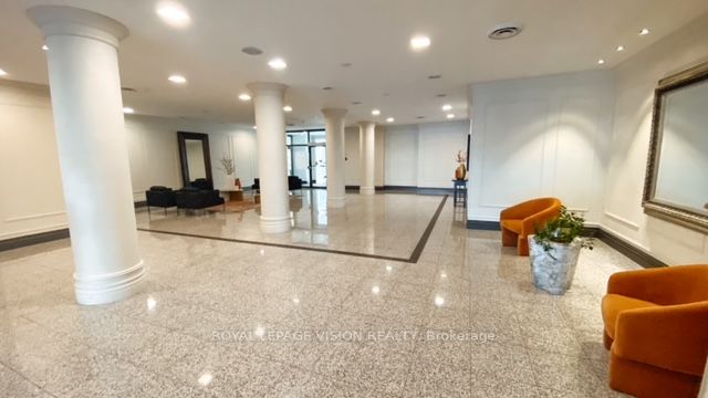 7 Bishop Ave, #509