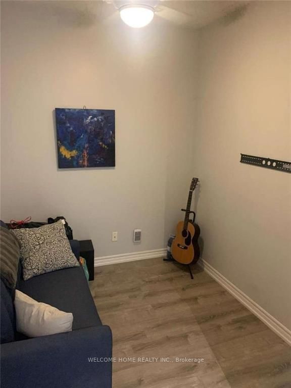 17 Barberry Pl E, #Gv 124