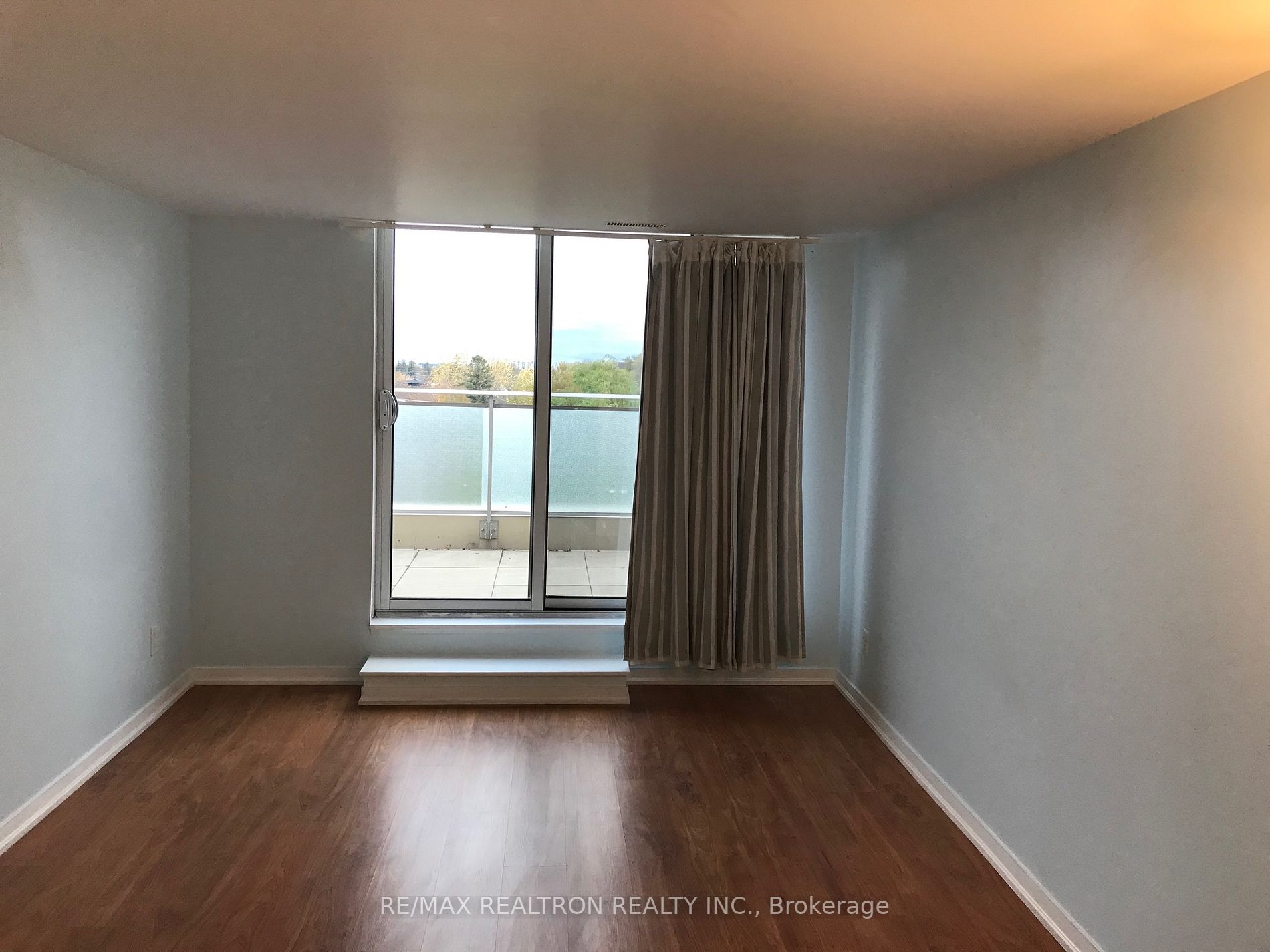 801 Sheppard St W, #605