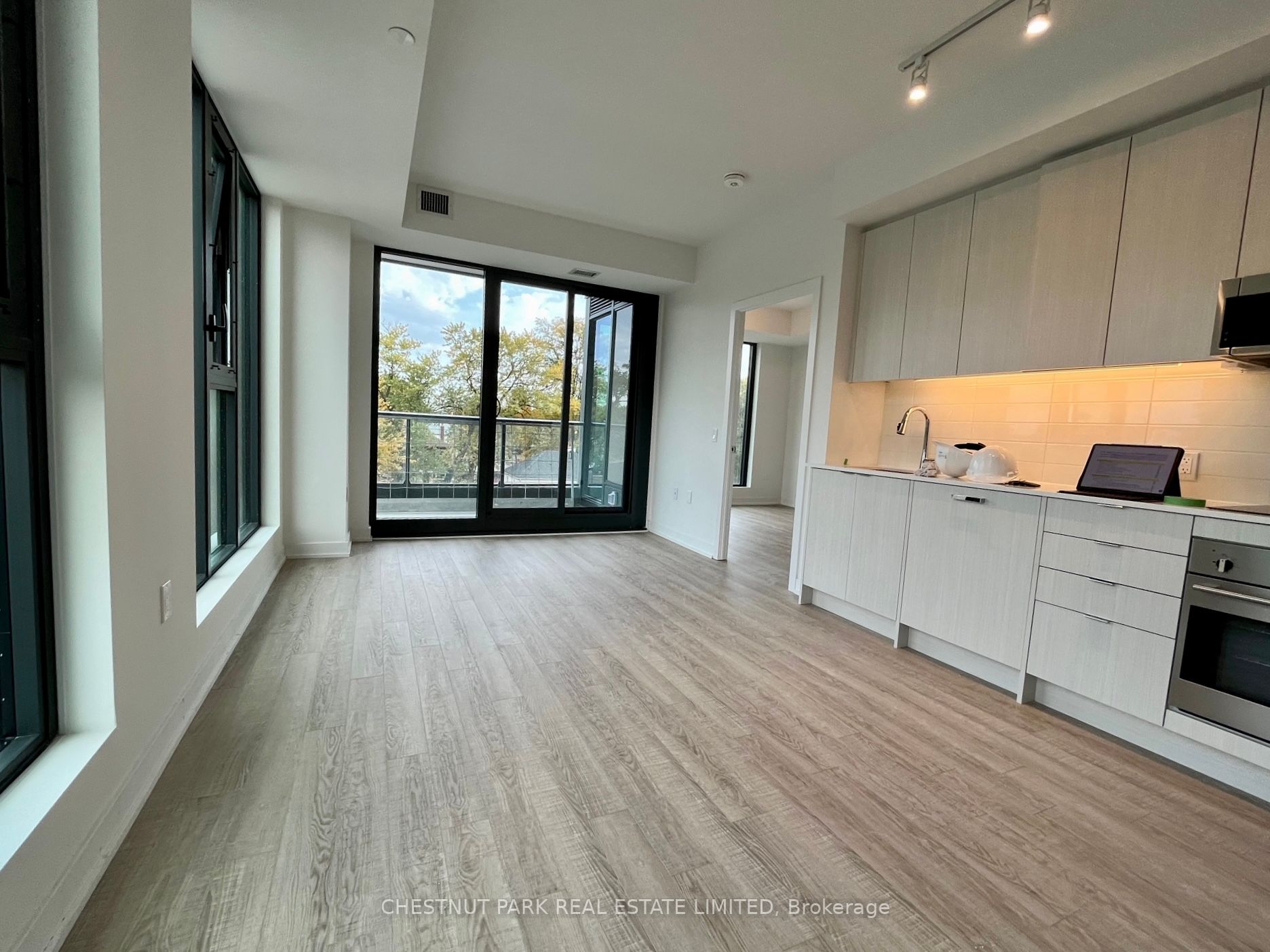 250 Lawrence Ave W, #406