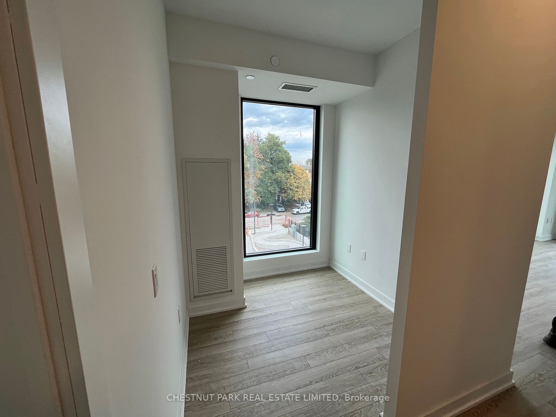 250 Lawrence Ave W, #406