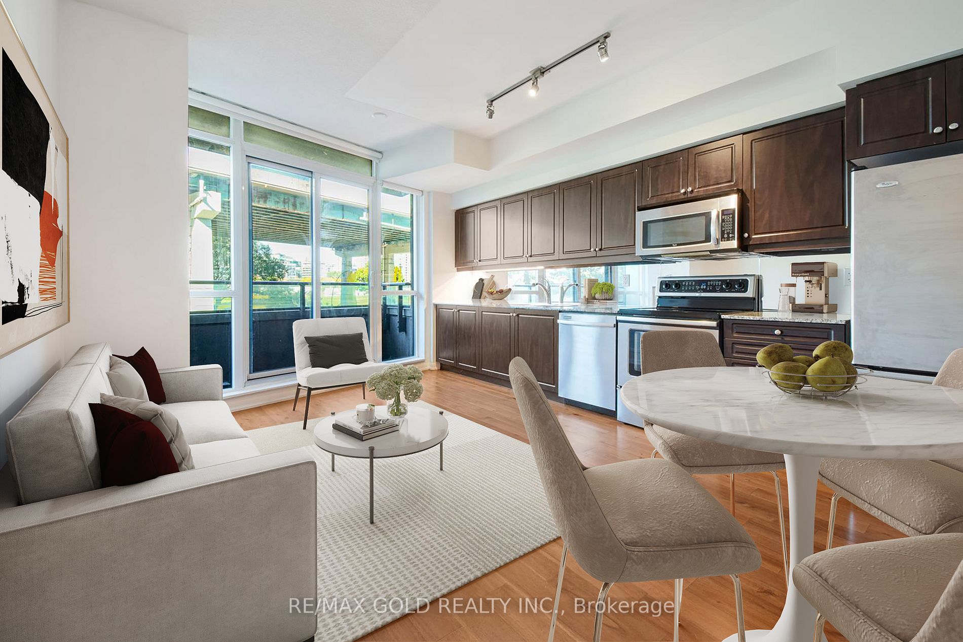 209 Fort York Blvd, #372
