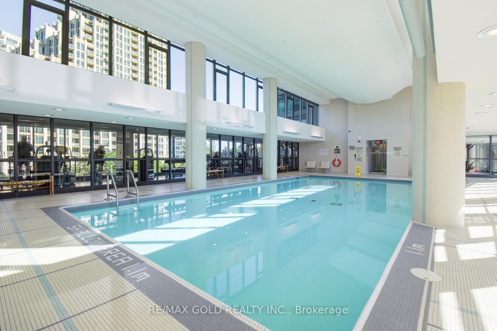 209 Fort York Blvd, #372