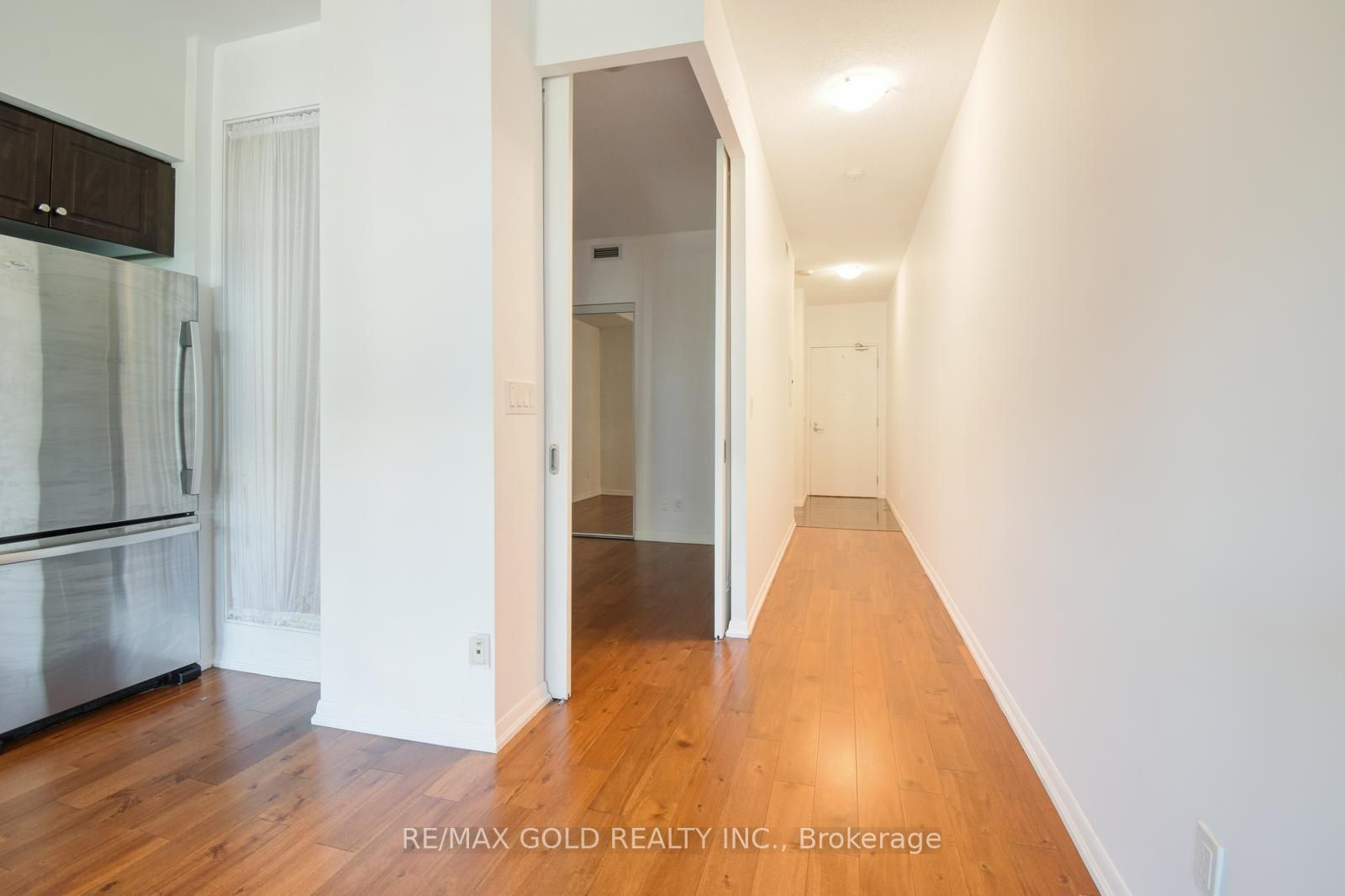 209 Fort York Blvd, #372