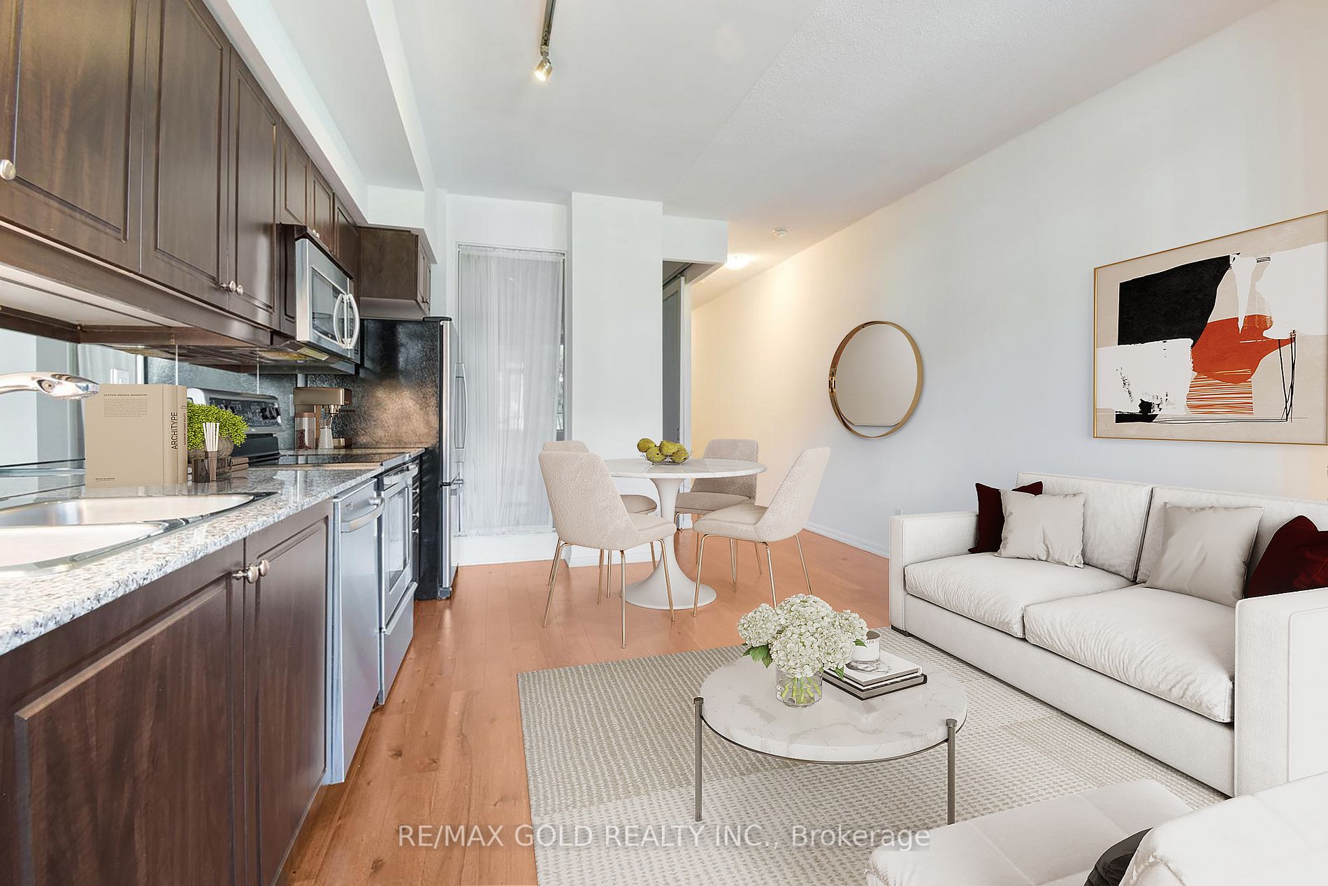 209 Fort York Blvd, #372