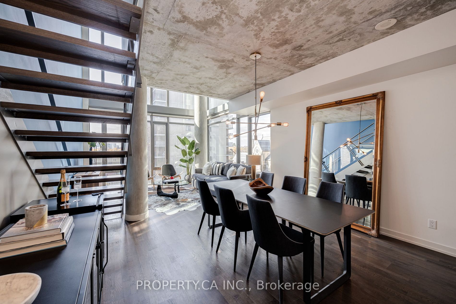 95 Bathurst St, #426