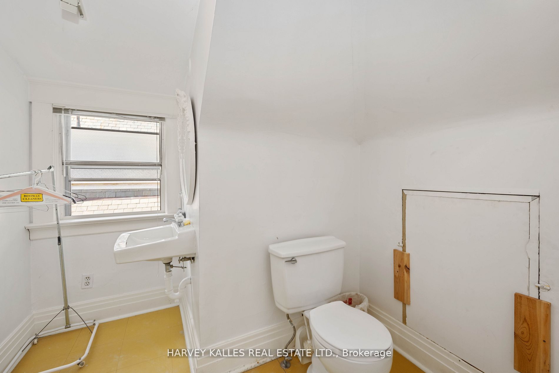 73 Dunvegan Rd