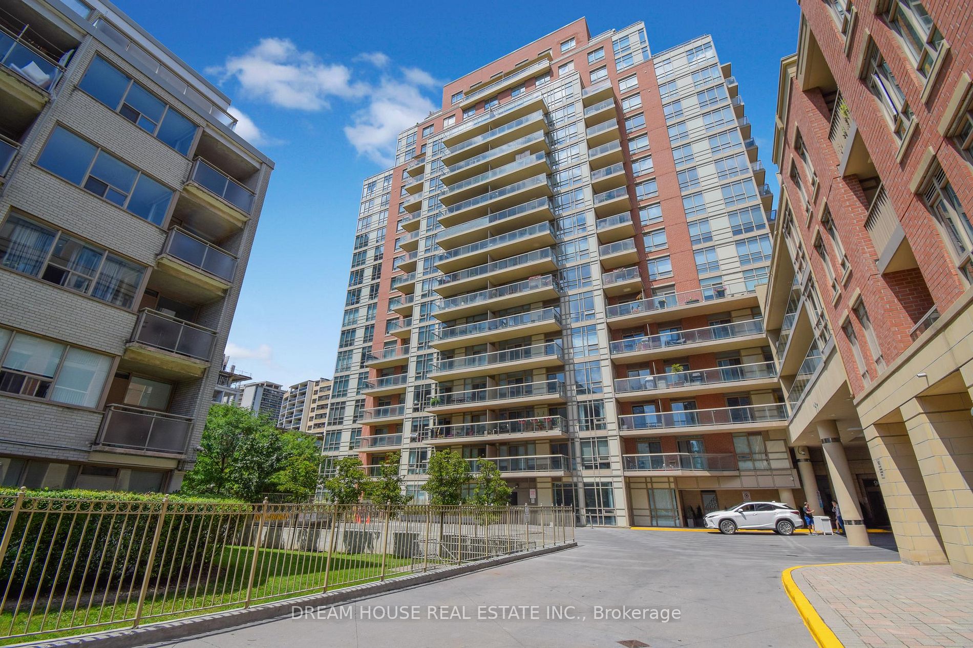 900 Mount Pleasant Rd, #308