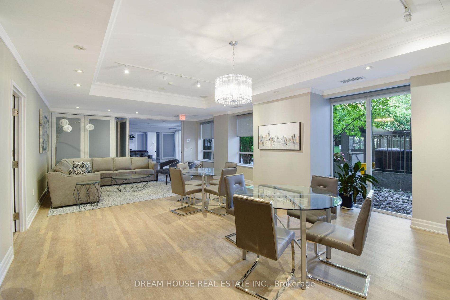 900 Mount Pleasant Rd, #308