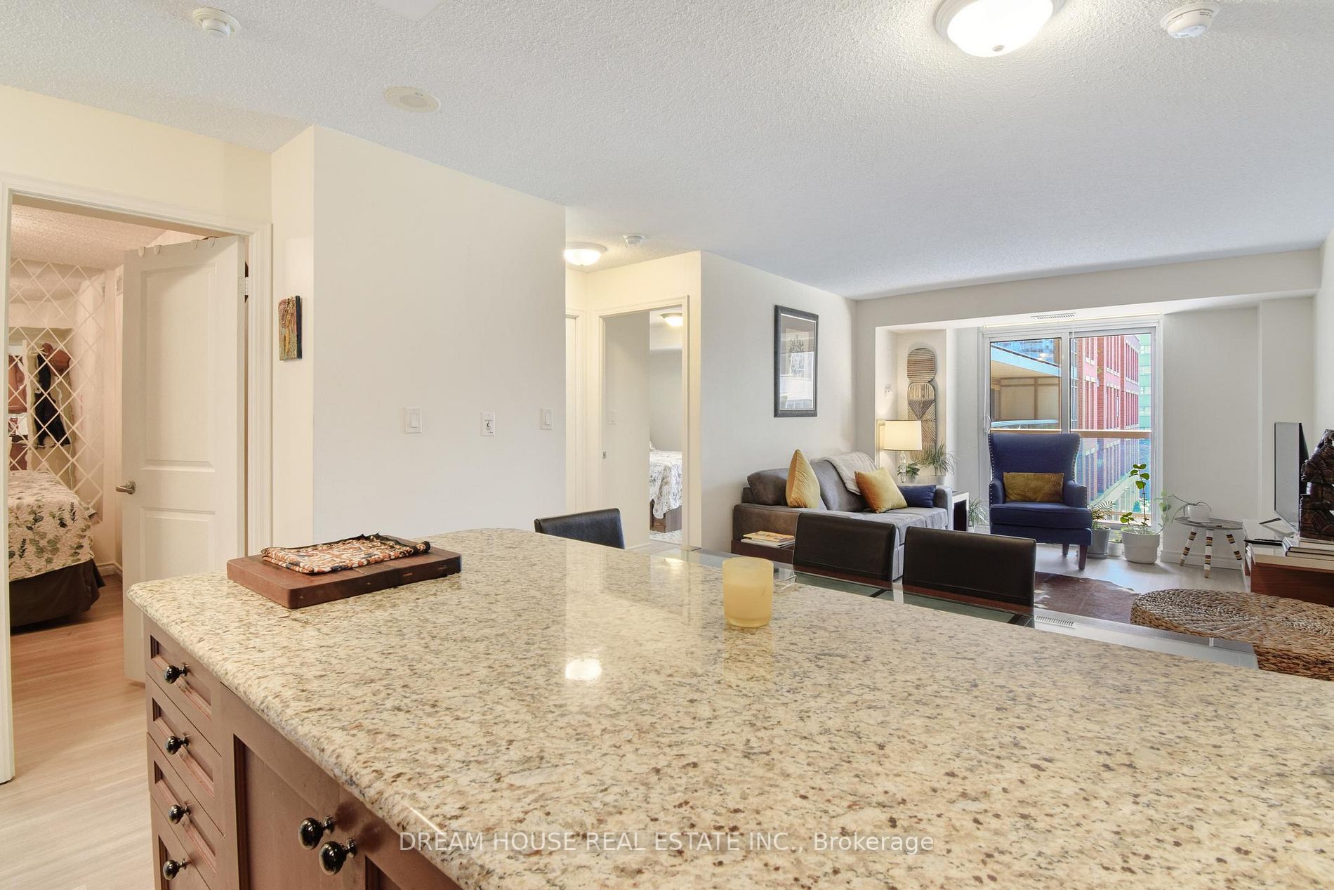 900 Mount Pleasant Rd, #308
