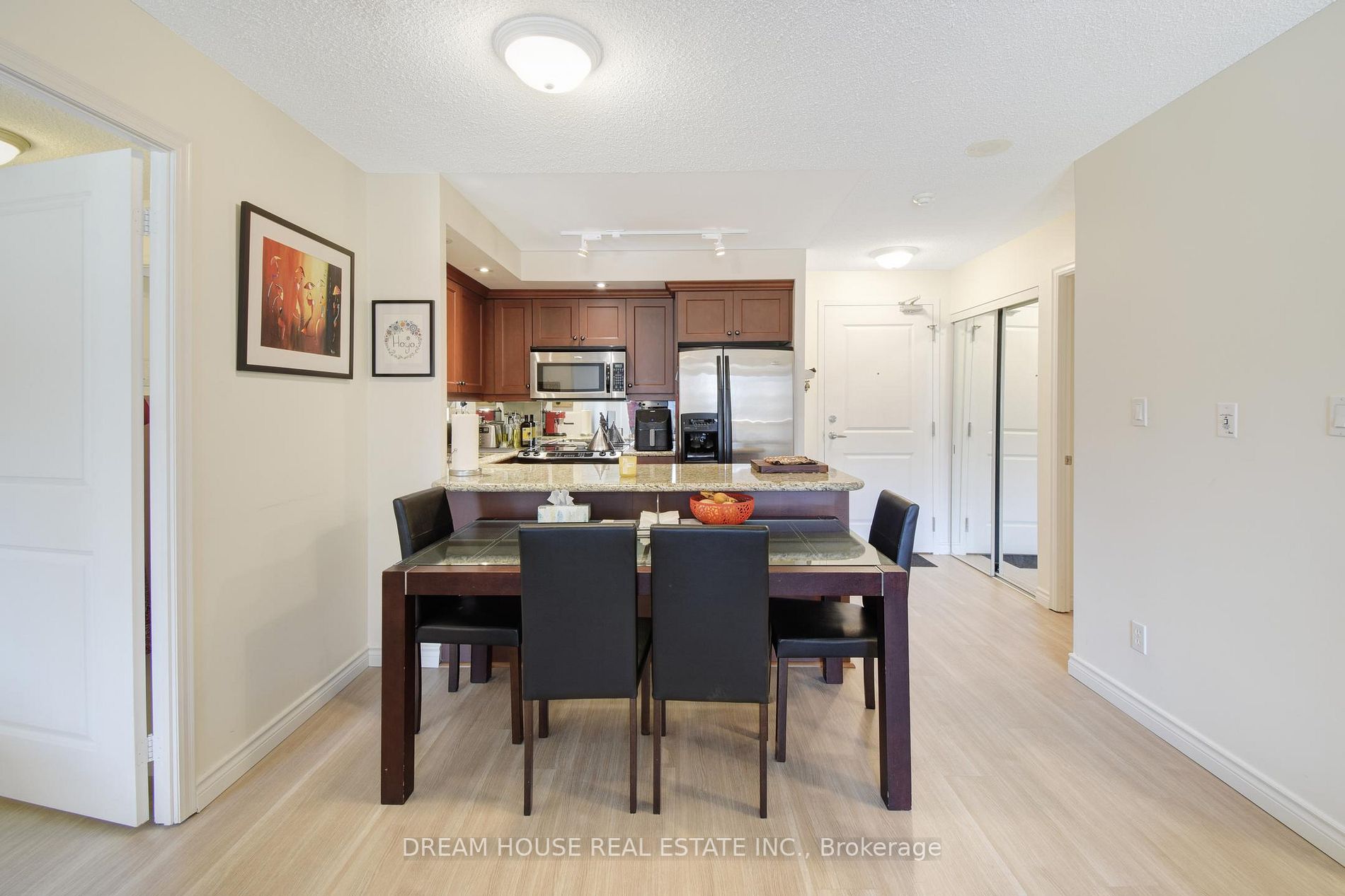 900 Mount Pleasant Rd, #308