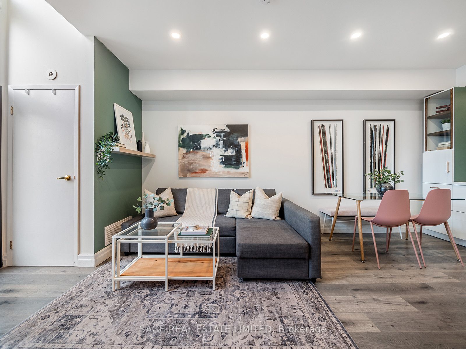 22 Western Battery Rd, #104