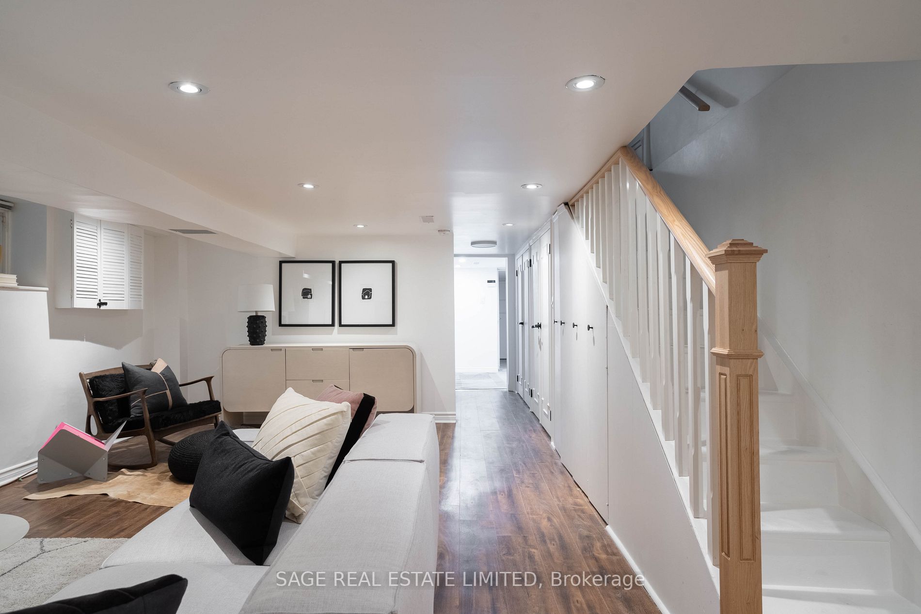 263 Crawford St