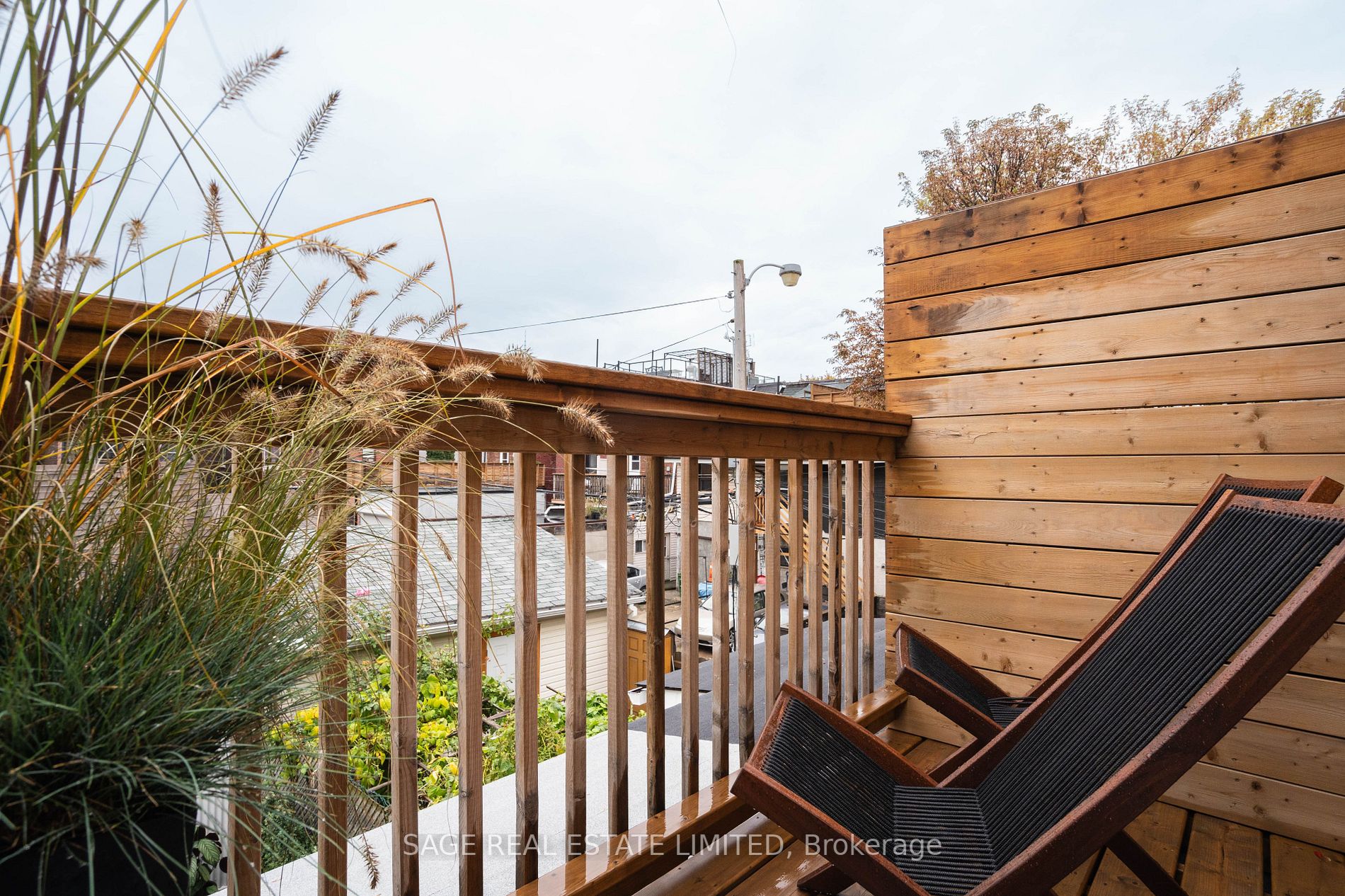 263 Crawford St